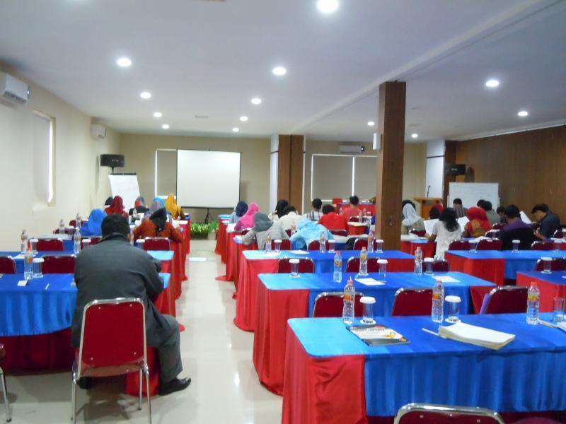 Reddoorz Plus At Grand Pacifik Hotel Makassar Luaran gambar